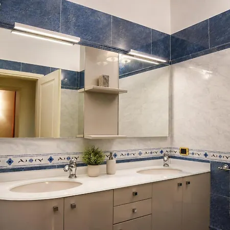 Piazza Maggiore Luxury בולוניה